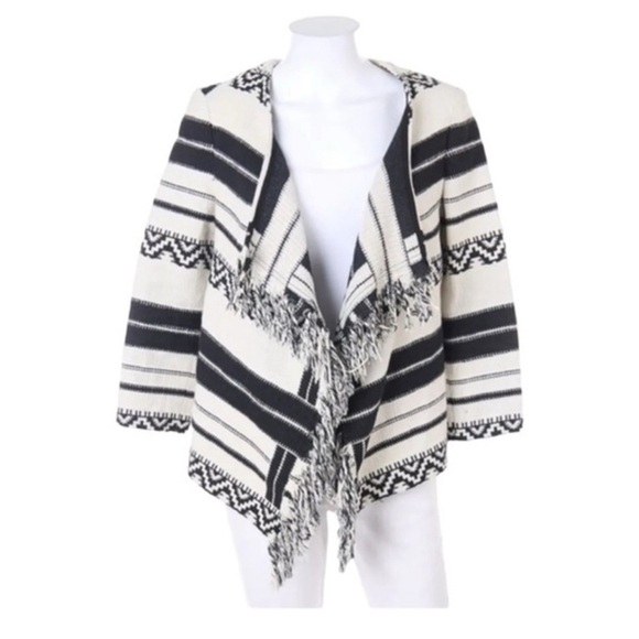 Bershka Dolan Open Front Waterfall Cardigan With Fringe Details in Black  White - Picture 7 of 7